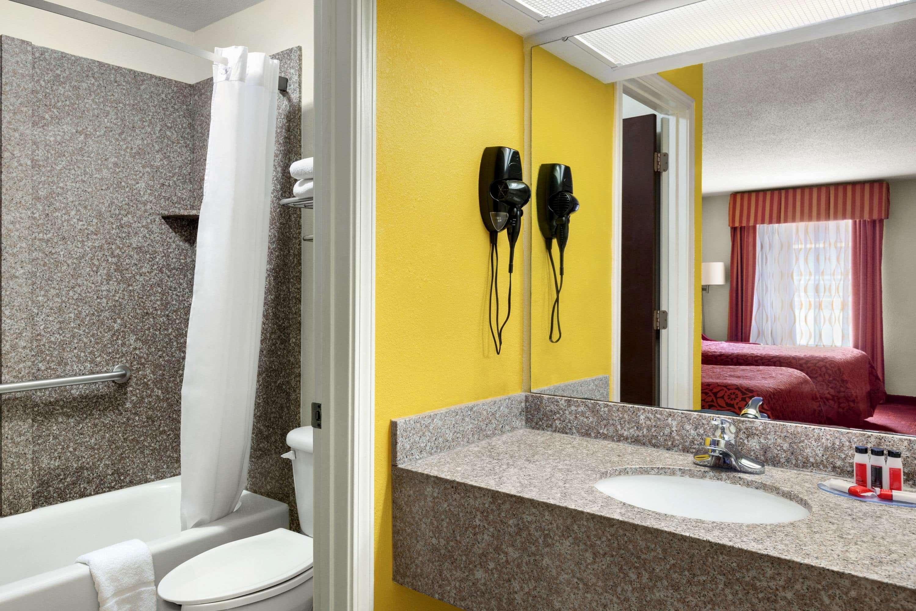 Days Inn By Wyndham Weldon Roanoke Rapids Dış mekan fotoğraf